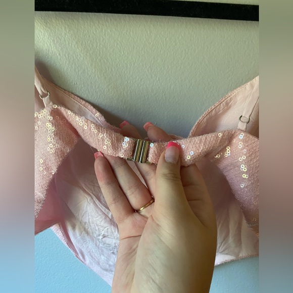 Princess Polly “Simple Touch Top” Pink Sequin - Picture 4 of 5